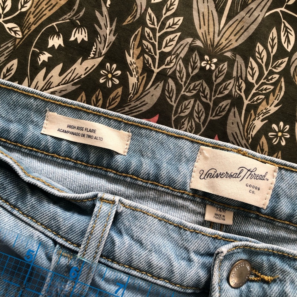 Universal Thread High Rise Light Blue Bootcut Jeans - Picture 5 of 7